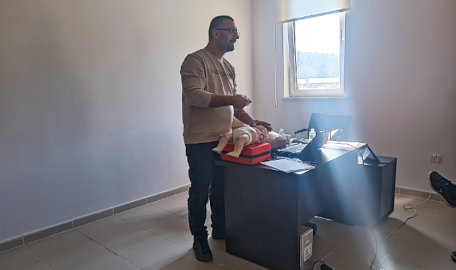 Biga Belediyesi itfaiye personeline ilk yardım eğitimi düzenlendi