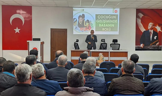 Çanakkale'de ‘’Baba Okulu Semineri’’ düzenlendi