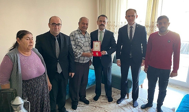 Çanakkale'de Kıbrıs Gazisine madalya takdim edildi