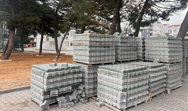 Ezine'de çalışmalar hız kesmeden devam ediyor