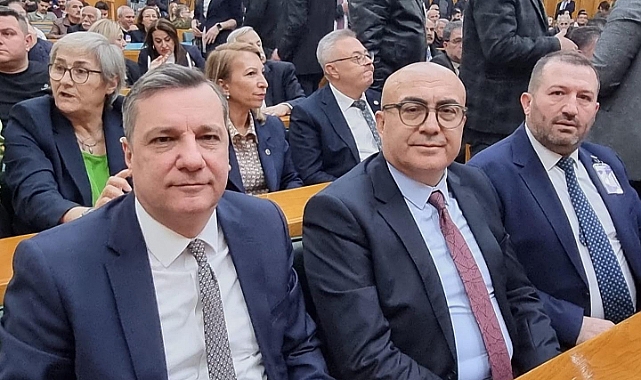 Gezen, CHP grup toplantısına katıldı