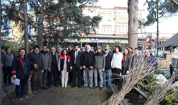 Gökçeada'da fidan dağıtıldı