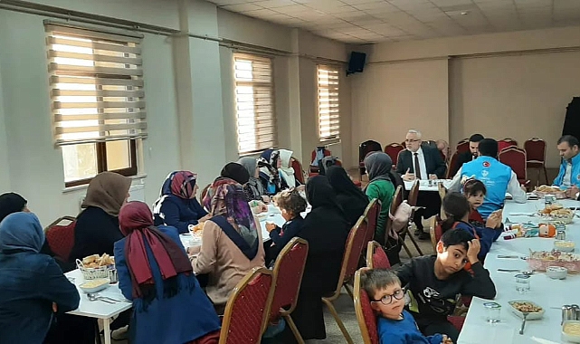 Kadın kolları toplantısı gerçekleşti