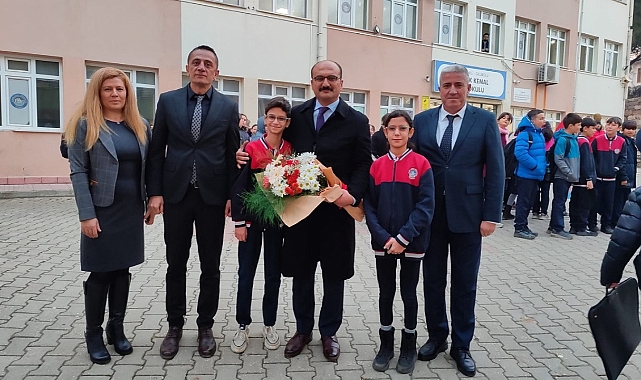 Kaymakam Abacı, öğrencileri yalnız bırakmadı