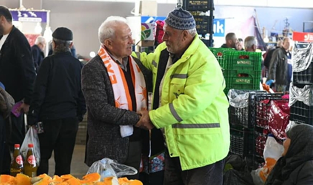 Lâpseki Belediyesi, Berat Kandil’inde Esnaf ve Vatandaşlarla Buluştu