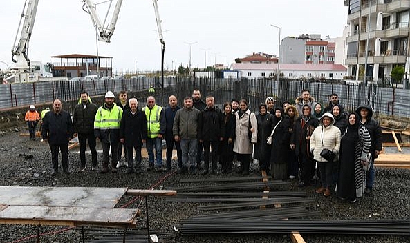 Lapseki'de kreş ve gündüz bakım evi çalışmaları devam ediyor