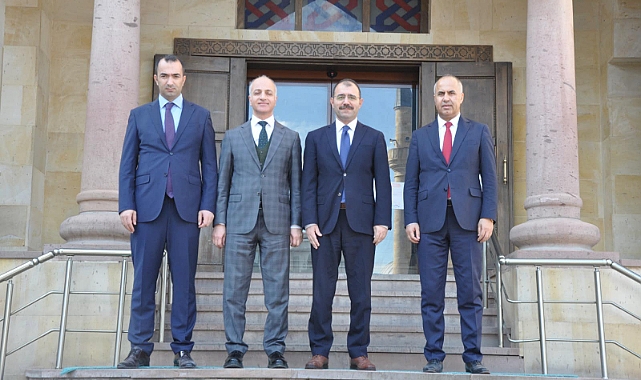 Millî Eğitim Bakanlığı İnşaat Emlak Genel Müdürü Özcan Duman, Erdinç Dolu'yu Ziyaret Etti
