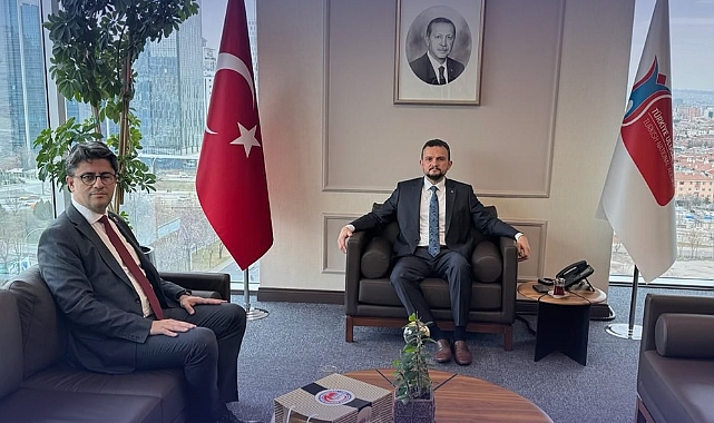 Prof. Dr. R. Cüneyt Erenoğlu'ndan Türkiye Ulusal Ajansı'na ziyaret