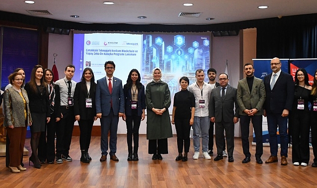 Rektör Erenoğlu; ‘‘Bilişim teknolojileri ve girişimciliğin gelişmesine büyük önem veriyoruz’’