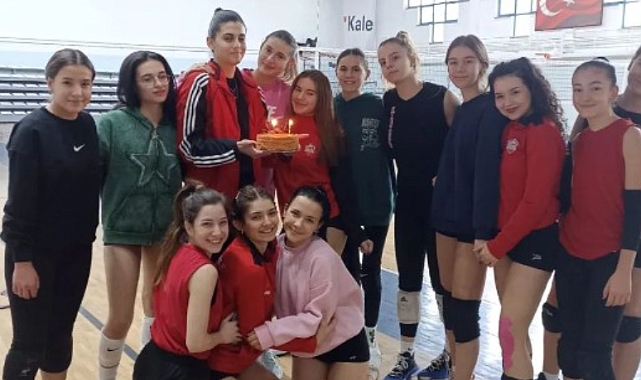 Sporcu Demiray, yeni yaşını kutladı