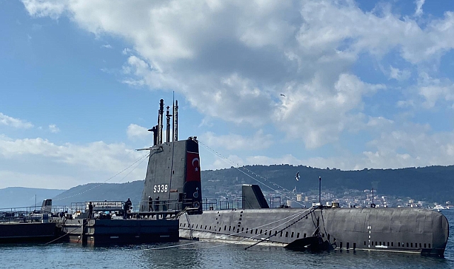 TCG ULUÇALİREİS (S-338) Çanakkale'de ziyaretçilerini ağırlayacak