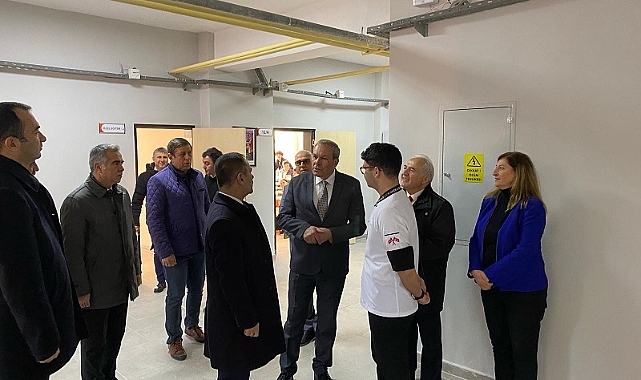 Vali Aktaş'tan 2. dönemin ilk ders zilinde okul ziyareti