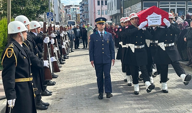 Vali İlhami Aktaş, Kıbrıs Gazisi Ali Efetoğlu'nun Cenaze Törenine Katıldı