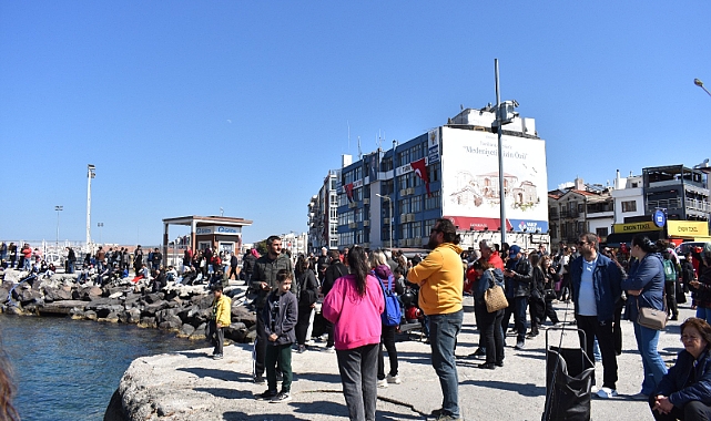 18 Mart'ta Çanakkale sokakları doldu taştı
