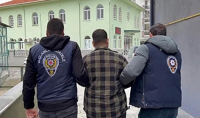 Asayiş Şube'nin aradığı şahıslar Çanakkale'de yakalandı