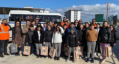 Bahçeşehir Koleji öğrencileri Atık Getirme Merkezi’nde