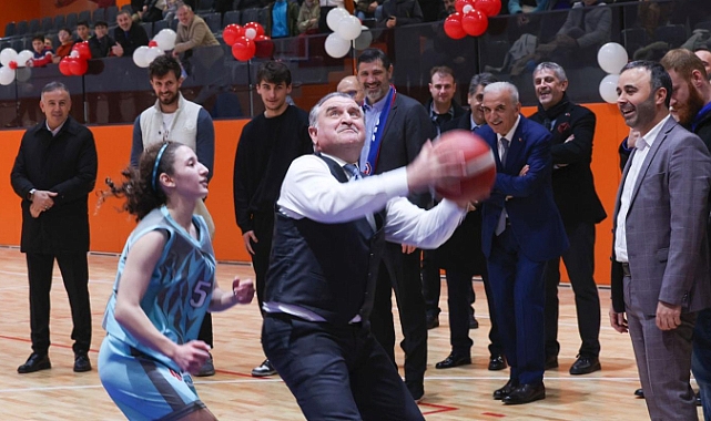 Bakan Aşkın Bak, “Spor yapan çocukların toplumla uyumlu olur