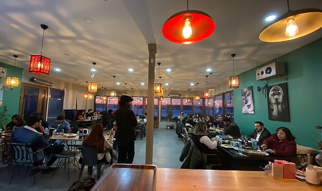 Başkan Adayı Özsüer, gençlerle iftarda buluştu