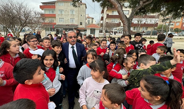 Başkan Özacar, 26 Kasım İlkokulu'nu ziyaret etti