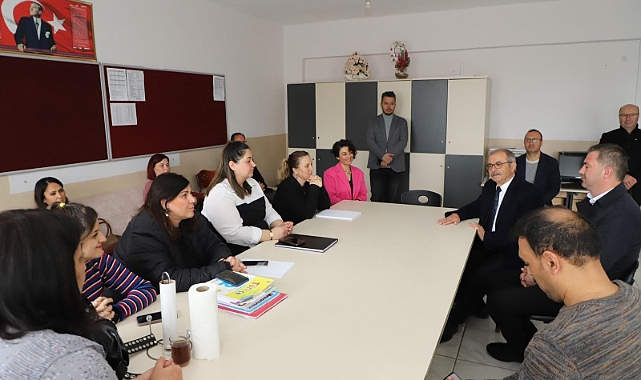 Başkan Özacar, Piri Reis İlkokulu’nu ziyaret etti