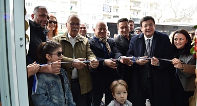 Çanakkale Belediye Başkanı Ülgür Gökhan, Cadde Balık restoranının açılışında
