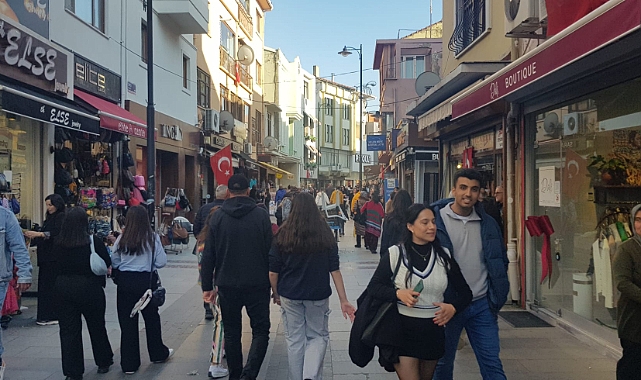 Çanakkale halkı coşkuyla 18 Mart Deniz Zaferi'ni kutladı
