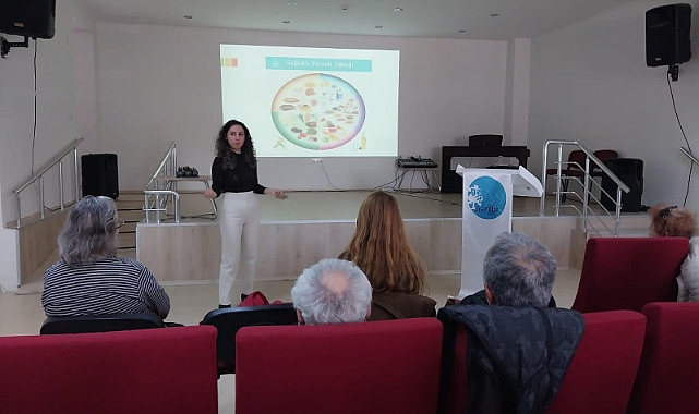 Çanakkale İl Sağlık Müdürlüğü’nden Altın Yıllar Yaşam Merkezi’ne ziyaret