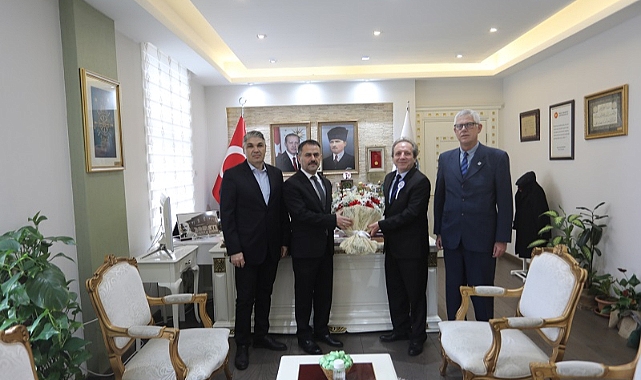 Çanakkale Serbest Muhasebeci Mali Müşavirler Odası Vali İlhami Aktaş'ı ziyaret etti