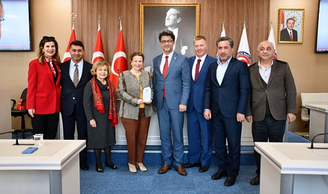 ÇOMÜ kütüphanesine 22 bin adet kitap bağışlandı