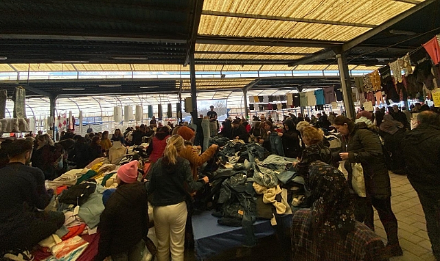 CUMPA’da seç-al ürünler kapış kapış gidiyor