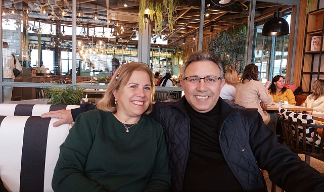 Demiral çiftinden 8 Mart kutlaması