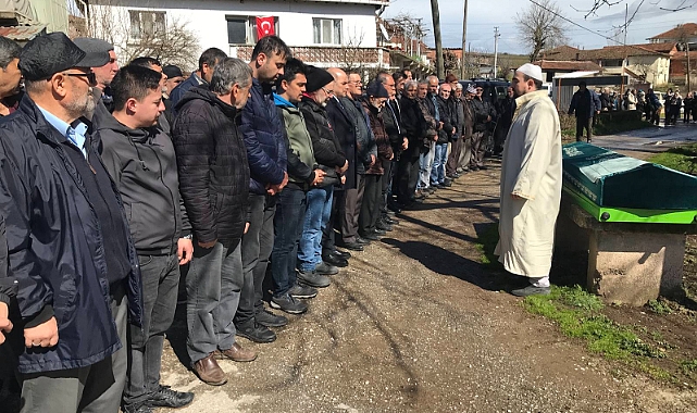 Emekli başkomiser İlyas Kavas'ın cenaze törenine kaymakam ve emniyet müdürü katıldı
