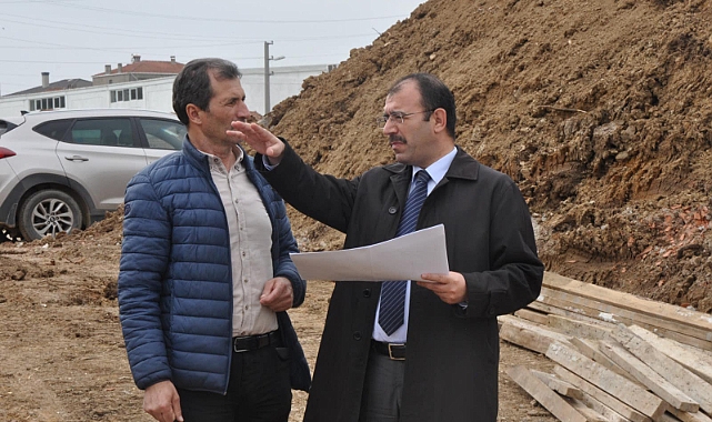 Erdinç Dolu, İdriskoru köyü düğün salonu inşaatında incelemelerde bulundu