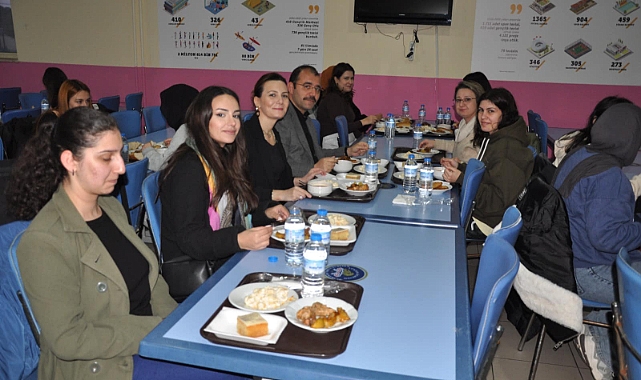Erdinç Dolu öğrencilerle iftar yemeğinde buluştu"