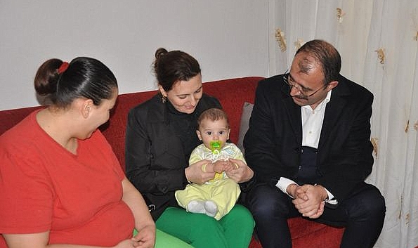 Erdinç Dolu ve Eşi Sayın Şenay Yerli Dolu, "Hoş geldin bebek" ziyaretleri gerçekleştirdi
