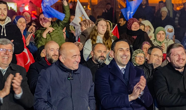 Evreşe Mitinginde AK Parti heyeti toplantı gerçekleştirdi