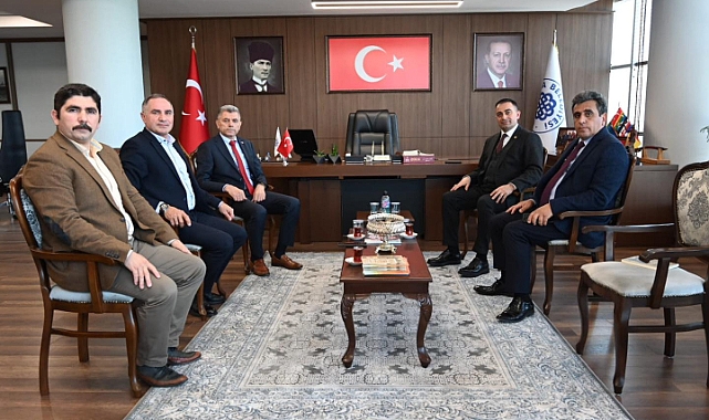 Gönen Kaymakamı Arslan Yurt ve İlçe Yetkililerinden Başkan Erdoğan'a ziyaret