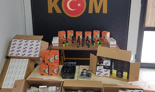 Kaçakçılık operasyonunda sigara ve ilgili malzemelere el konuldu