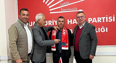 Kepez’de AK Parti’den CHP’ye transfer