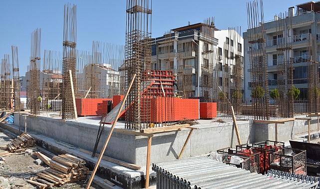 Lâpseki Belediyesi, ilçenin altyapı ve çevre düzenlemelerine öncelik veriyor