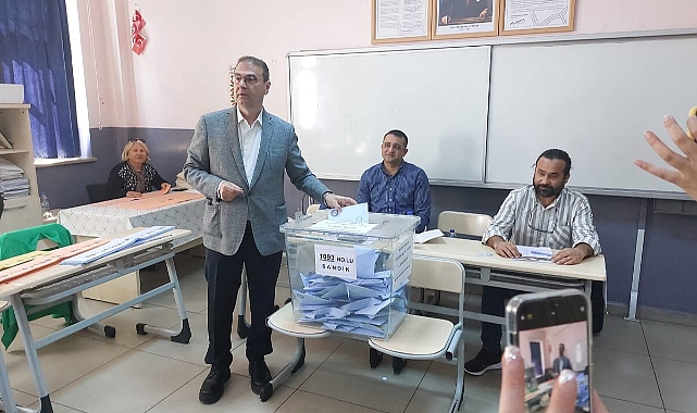 Milletvekili Rıdvan Uz, sandık başına gitti