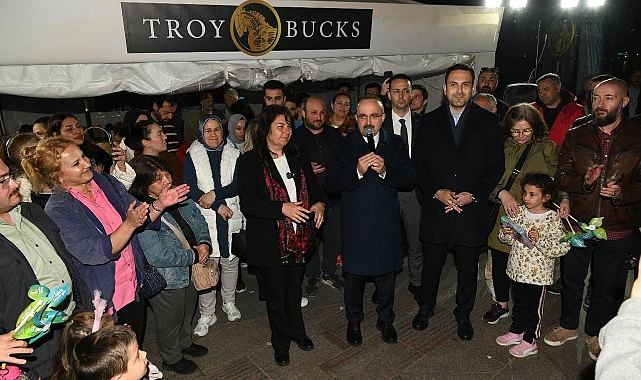 Naim Makas, İçişleri Bakan Yardımcısı Bülent Turan'ı TroyBucks standında ağırladı