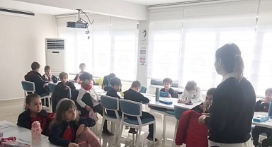 Öğrencilerden kütüphaneye ziyaret