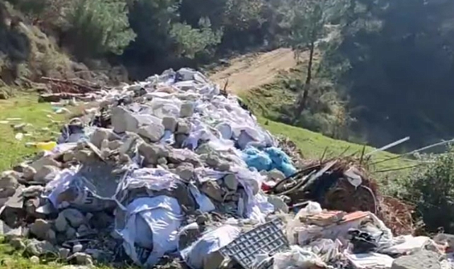 Sarıcaeli Köyü çöp sorunuyla mücadele ediyor
