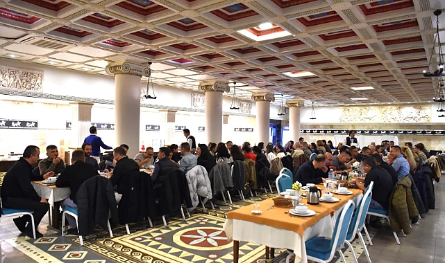 Ülgür Gökhan, belediye personelleri ile iftarda buluştu