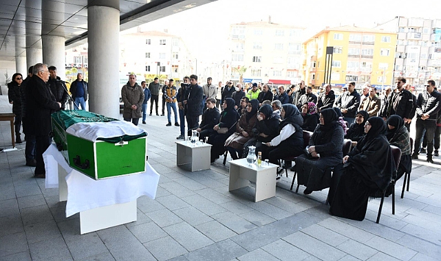 Ülgür Gökhan'dan İsmail Kurt'a veda: Başımız sağ olsun