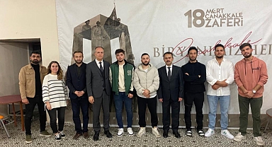 Vali Aktaş, Adile Sultan Erkek Öğrenci Yurdu'nda öğrencilerle iftar yaptı