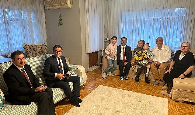 Vali Aktaş’tan 8 Mart'ta şehit anneleri, engelli anneleri ve depremzede ailelerine ziyaret
