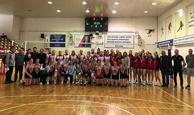 Voleybol Küçük Kızlar İl Birinciliği Tamamlandı