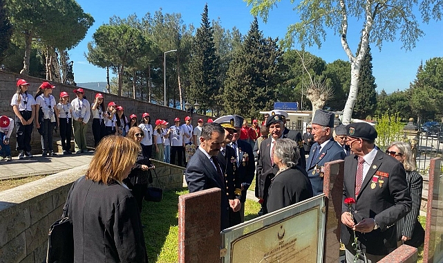 71. Yıl Dönümünde Dumlupınar Denizaltısında Şehit Olan Denizcilerimizin Anma Töreni